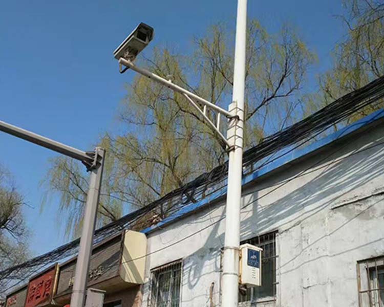 鑫雨杭電器設備公司：如何安裝太原監(jiān)控立桿效果才好？